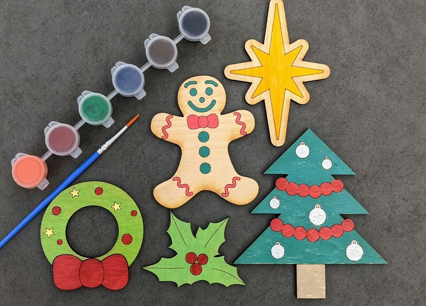 Christmas paint Kit svg - Laser cut file including Gingerbread man, Star, Christmas tree, Wreath and holly leaves -  Cut and Score digital download designed for Glowforge