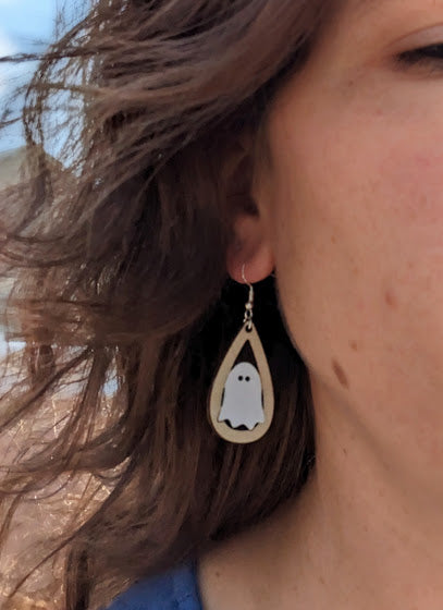 Halloween ghost earrings SVG