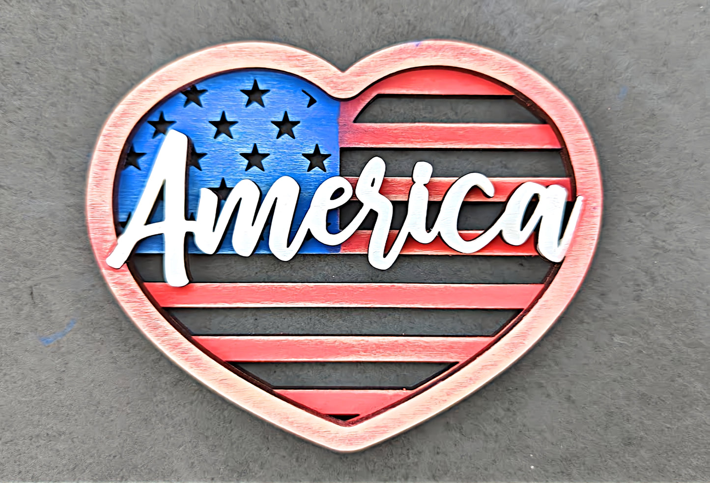 America wall hanging svg - 4th of July decor DIGITAL FILE - Ornament version included - Heart shaped Independence day wall hanging svg - Cut and score Digital Download designed for Glowforge